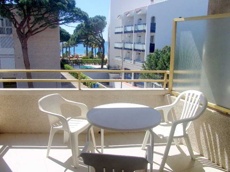 Apartamentos Port Gavina Els Pins Кембрилс Екстериор снимка