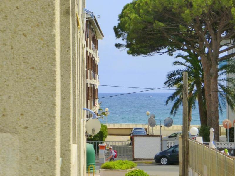 Apartamentos Port Gavina Els Pins Кембрилс Екстериор снимка